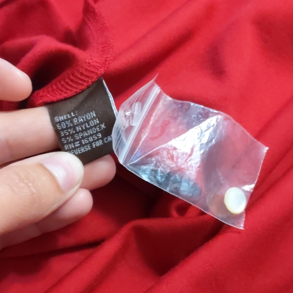 J.Mclaughlin red bell sleeve key hole back sz m - Picture 8 of 8